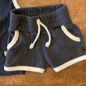 Childhoods Clothing 18-24M EUC Set.